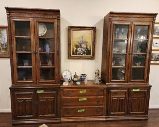 Display Cabinet - Comes in 3 Pieces - Can separate