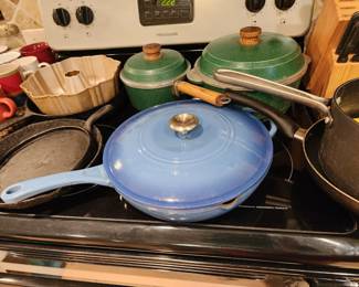Cast Iron Skillet - Pots