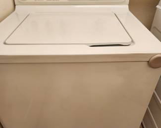 GE Washing Machine - Excellent Shape