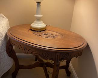 Another view of the antique oval side table