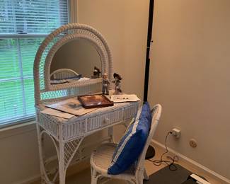 White wicker vanity desk and chair