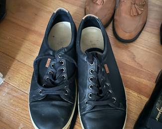 Ecco Leather tennis shoes