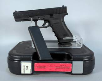 Austria / Glock 17 9x19 Pistol SN# KHH249, 2 Total Mags, Speed Loader, Paperwork, In Hard Case
