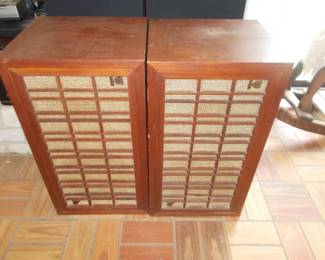 Griffin large speaker set