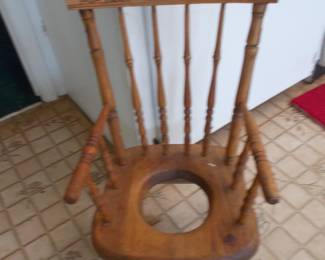 Wood potty chair