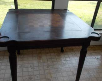 Game table