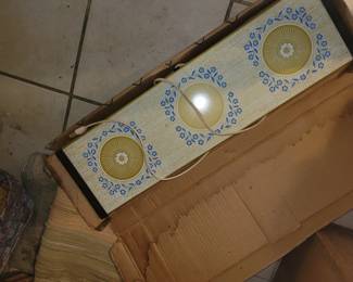 Vintage Pyrex warming tray