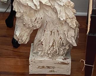 horse head sculpture