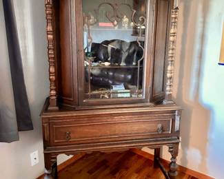 Antique Cabinet /  Display for Collectibles, Table Top goods Or Books / Glass Door
