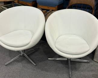 Swivel White Lounge Chairs(Pair) Modern Stitched  