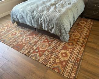 5 by 8 hand woven area rug hand woven