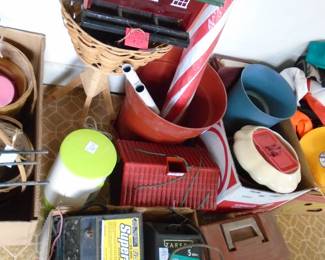 Some electric fence parts. Not sure if they work well or not.  If you love flowers and need flower pots, we have them.