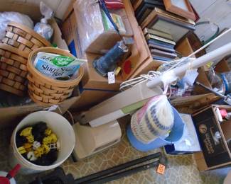 There are 3 or 4 jacks.  Lots of picture frames, there is a hoover floor scrubber/polisher with attachments