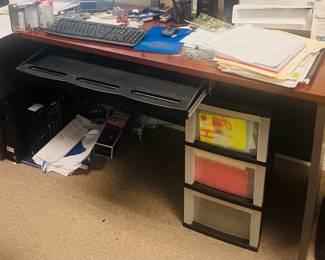 5' Desk w/keyboard tray - $45  - Appointment required to preview the items. Please call or text 386-290-1463 to schedule a time during the hours posted. Thank you.