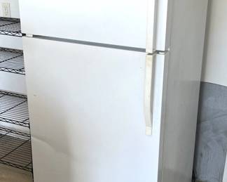 Kenmore Refrigerator With Freezer Working Located In Garage