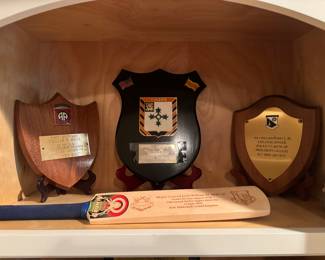 Airbourne First Lieutenant William Matz G2 Section 32D Airbourne Division 19 May 62 - 24 Nov 64 "All The Way" Plaque, Tigers Charlie 5 Cpt. William Matz 3rd Battalion 47th Infantry Nov 1967-April 1968 Plaque, MAJ William Matz Jr. Executive Officer USA R.O.T.C. INSTR.GP. Middlebury College Oct 1968-Jun 1970 Plaque, Hunts County Major General William M Matz, Jr. Paddle