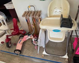 Radio Red and Pink Flyer , Croquet  set with 6 players High Chair 