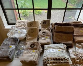  Splendid and Grand Full Length  Wall Curtains , Shower Curtains, Linens, Towels, Blankets, Table Clothes, Placemats, Napkins 