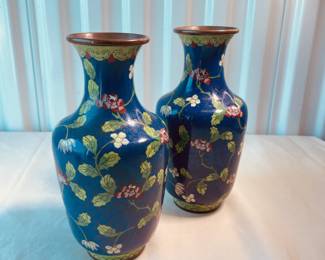 Matching Vases, impeccable condition- lots of vases to see on this auction!
