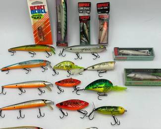 (21) Fishing Lures In A Classic Mag Case
