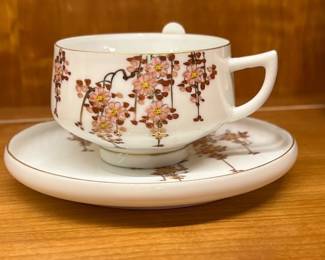 Weeping cherry patter japanese tea cup 1950s