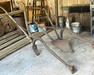 "Rustic Barntique: Part 2" in Jackson, SC. Starts Closing Sat 5/18 at 8p. Pickup Mon 5/20 from 3-6p. Please click here to view more photos, descriptions, and current bids: https://ctbids.com/estate-sale/28264