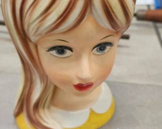 VINTAGE LADY HEAD VASE