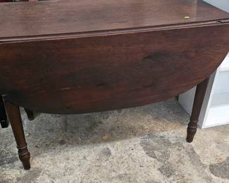 DROP LEAF TABLE