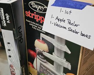 APPLE PEELER AND VACUUM SEELER BAGS