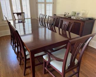 Wright Table Company, No Carolina, mahogany, 3 leaves + table pads