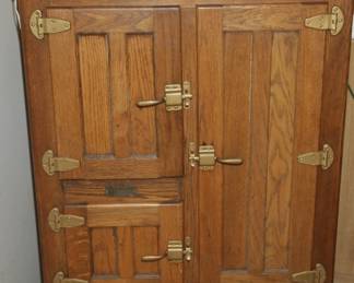 OAK ICEBOX