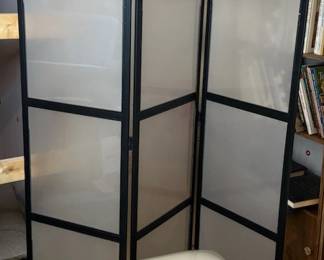002 Folding Screen with Heavy Wrought Iron Bench with Vinyl Seat
