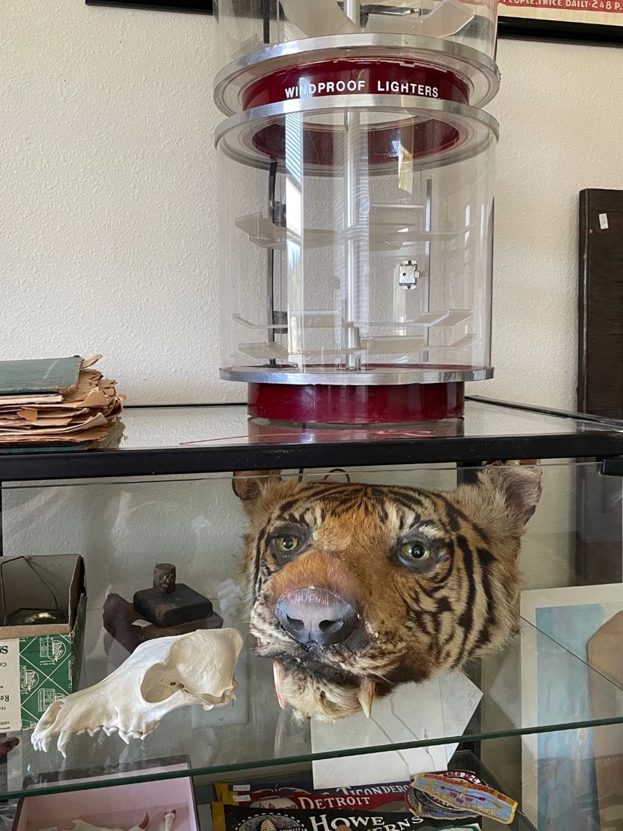 Last Call Estate Sales is in Kalama!! Huge sale! starts on 5/16/2024