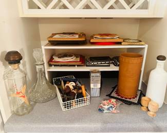 Spirit Hosting Supplies, Decanters, Trivets