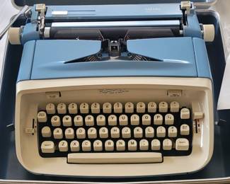 Beautiful Safari typewriter