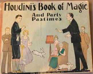 1927 Houdini's Book of Magic