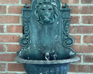 Lion Head Bird Bath Water Fountain