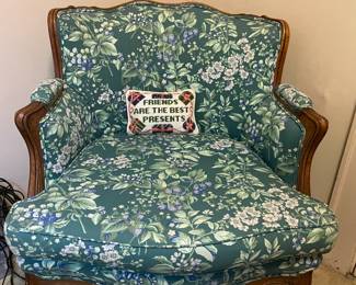 Upholstery arm chair 