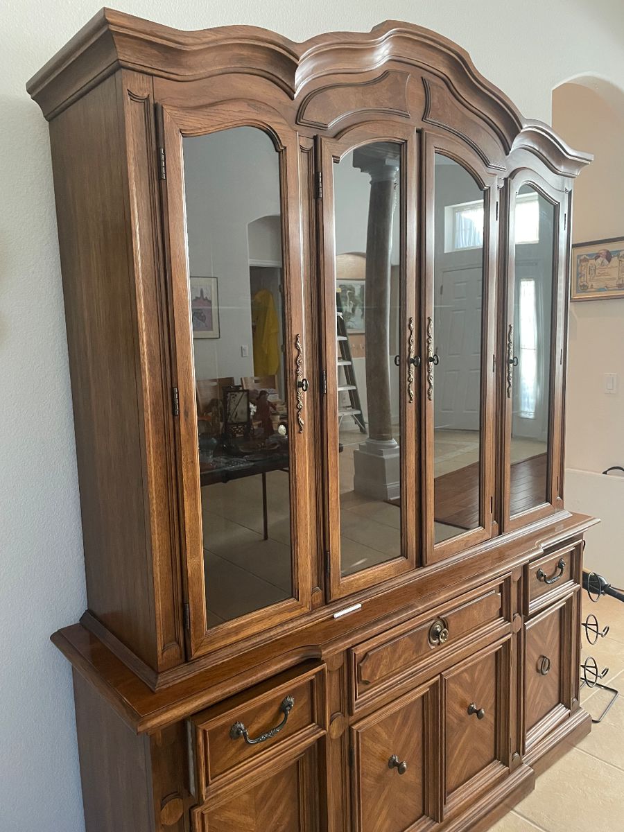 Turtle Creek Rockledge Estate Sale •Travel... starts on 5/17/2024