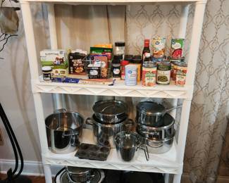 Kitchenware and kitchen items