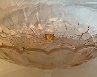 Indiana Glass pink harvest bowl