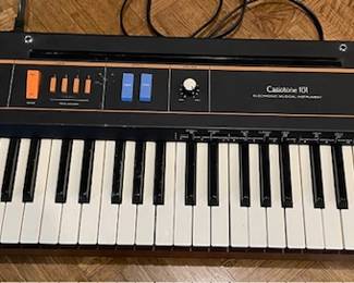 Casiotone CT-101 keyboard