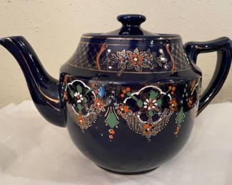 Japanese painted teapot (cobalt)
