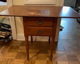 drop leaf side table (open)