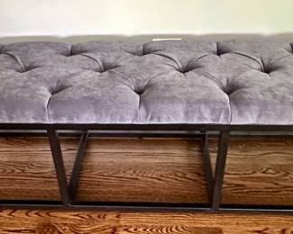 Tufted Fabric Bench 