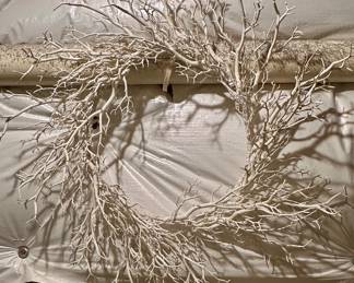 Cool White Christmas Wreath