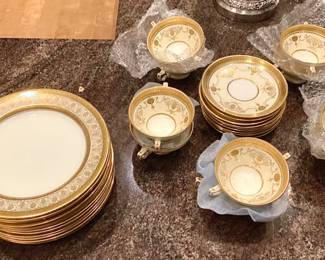 Minton for Tiffany;  Crown Sutherland