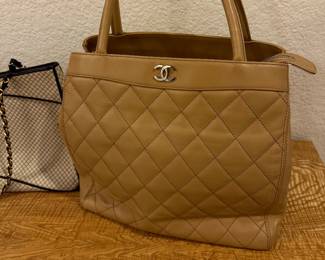 Chanel Matelasse Tote bag (Authenticated)