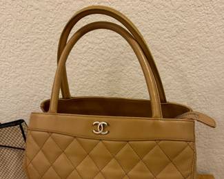 Chanel Matelasse Tote bag (Authenticated)
