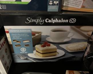 5 piece  bakeware set new in the box 